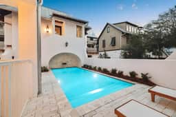 FL(R) - Sadie's Cottage - 26 New Providence Ln